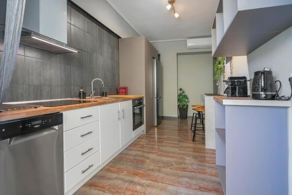 Beautiful Apt In Glyfada Center, Papandreou Street Ateny Zewnętrze zdjęcie
